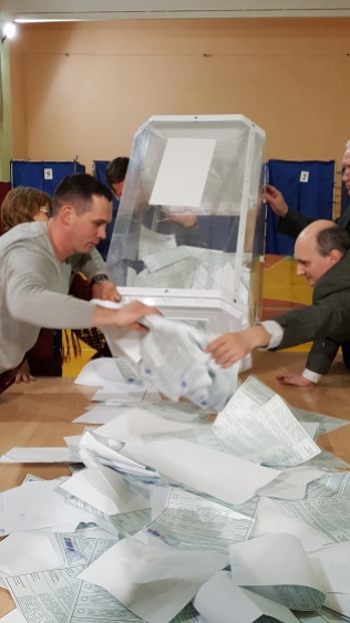 20180318_204555 ballot box emptying